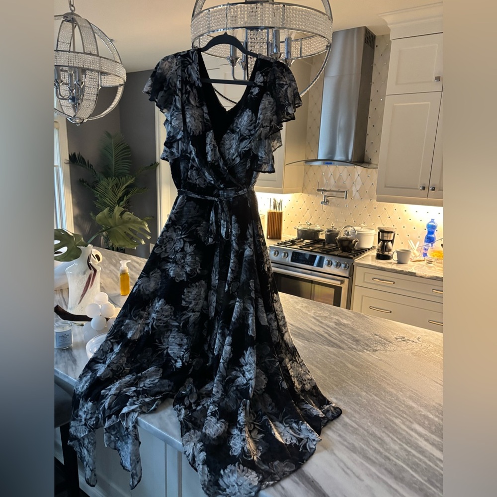 Beautiful Night Way summer midi gown size 10